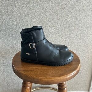 Black Minimalist Ankle Boots with Side Buckle